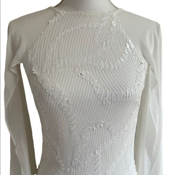 NEW One33 Social Sequin Cape Minidress in Ivory Size 0 - Picture 7 of 13